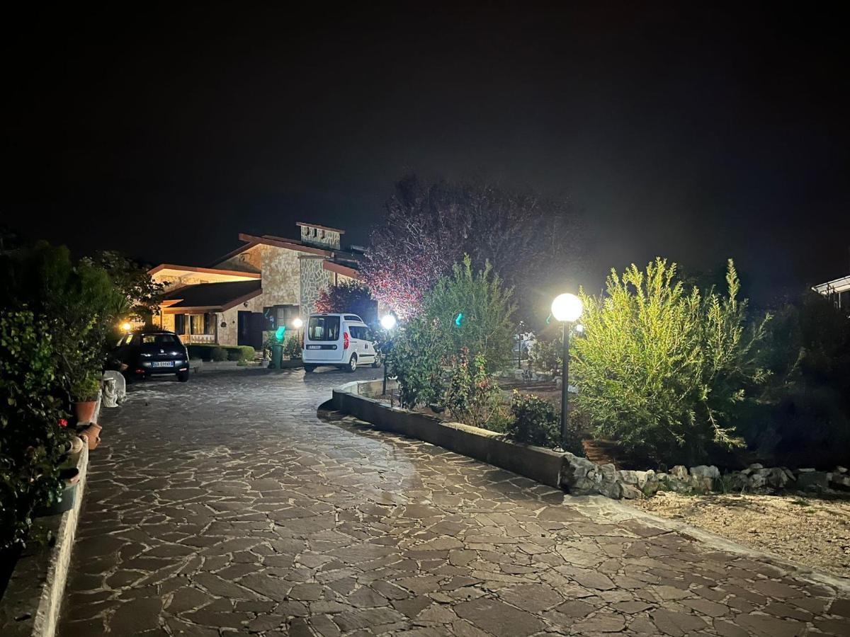 Case Vacanza E Camere In Villa Isabella Con Parcheggio Custodito E Wifi Gioia Del Colle Dış mekan fotoğraf