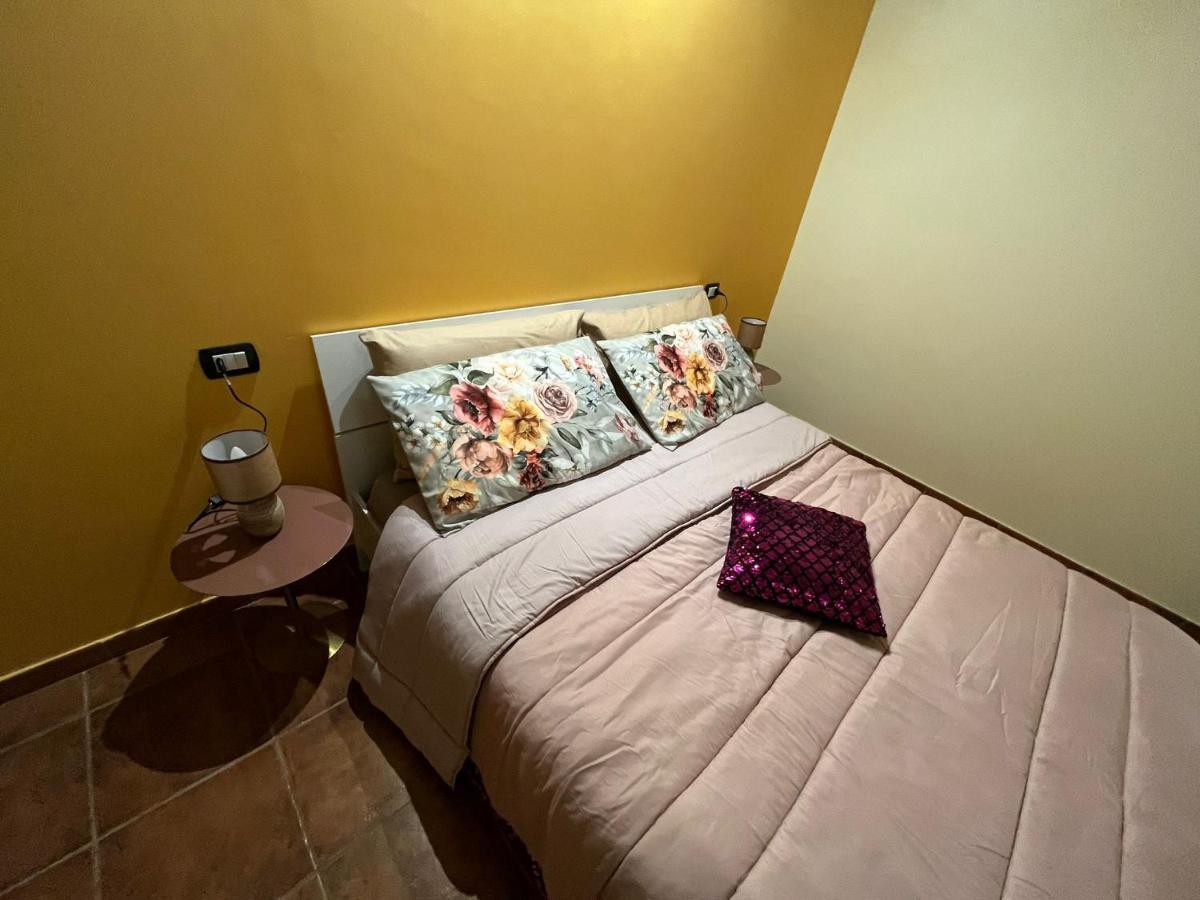 Case Vacanza E Camere In Villa Isabella Con Parcheggio Custodito E Wifi Gioia Del Colle Dış mekan fotoğraf